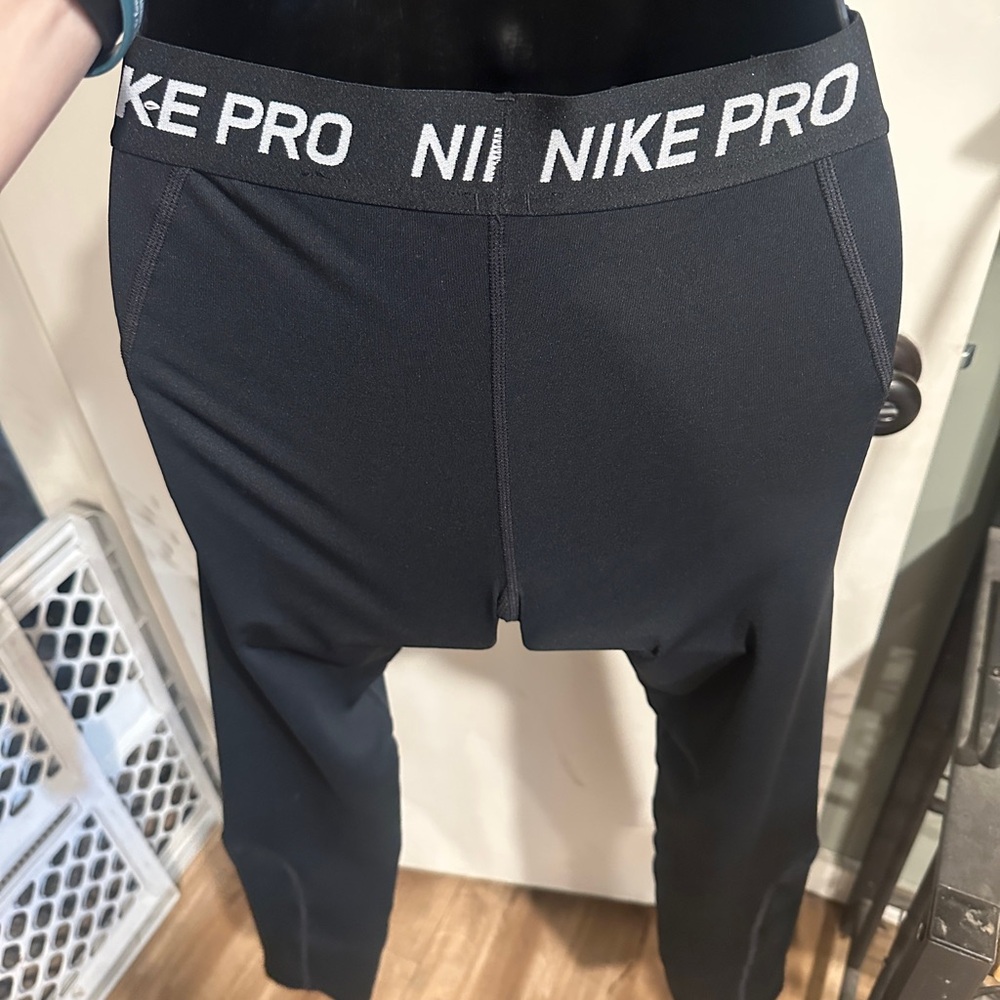 Nike Pro Kids Black Leggings - Picture 2 of 3